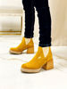 Imagen de Bota Hogwarts Mostaza