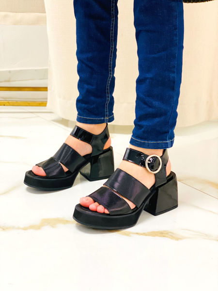 Imagen de Sandalia Gantt Negro Charol
