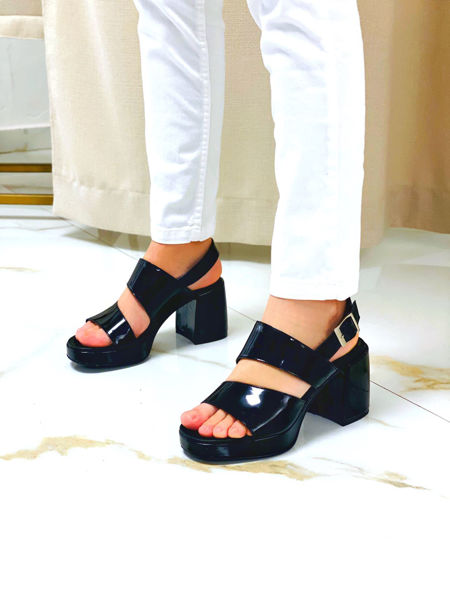 Imagen de Sandalia Bayes Negro Charol