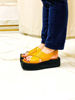 Imagen de Sandalia Sarandon Mostaza