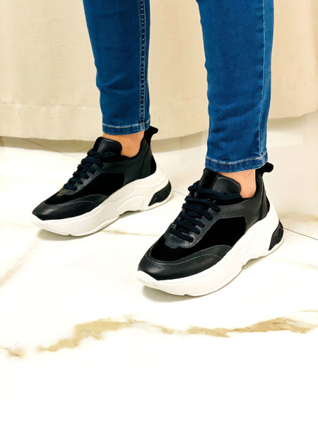 Imagen de Sneaker Banksy Negro