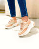 Imagen de Sneaker Banksy Rosa