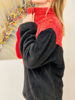Imagen de Buzo Finnigan Negro Rojo y Rosa