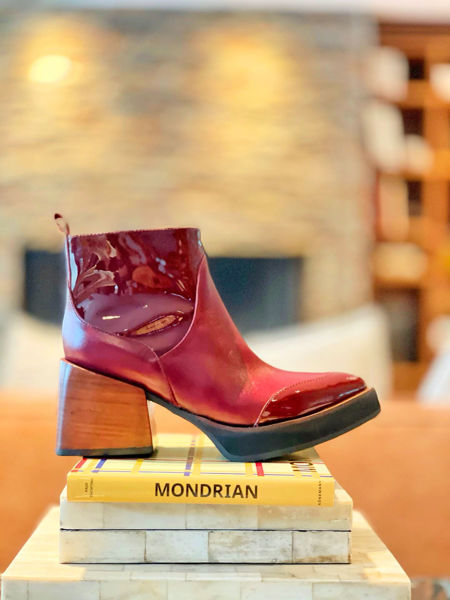 Imagen de Mondrian Bordo Milano Charol