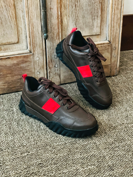 Imagen de Sneaker Presley Chocolate Y Rojo