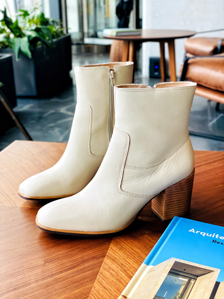 Imagen de Bota Celine Off White