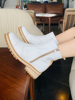 Imagen de Bota Lavinia Blanco y Arena