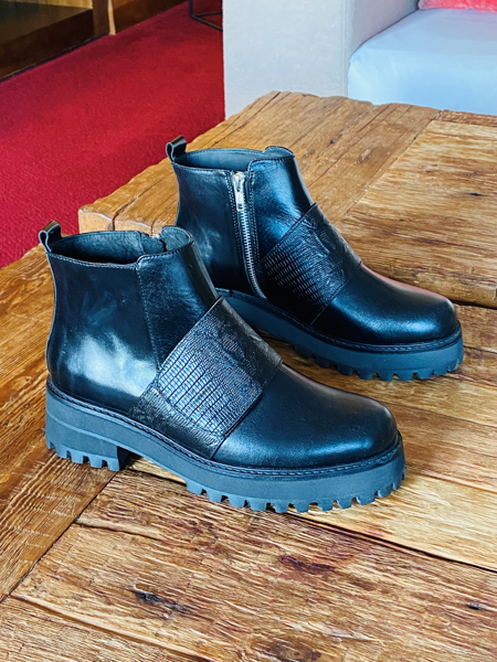 Imagen de Bota Sandor Negro Milano Lagarto
