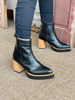 Imagen de Bota Lyanna Negro Lagarto
