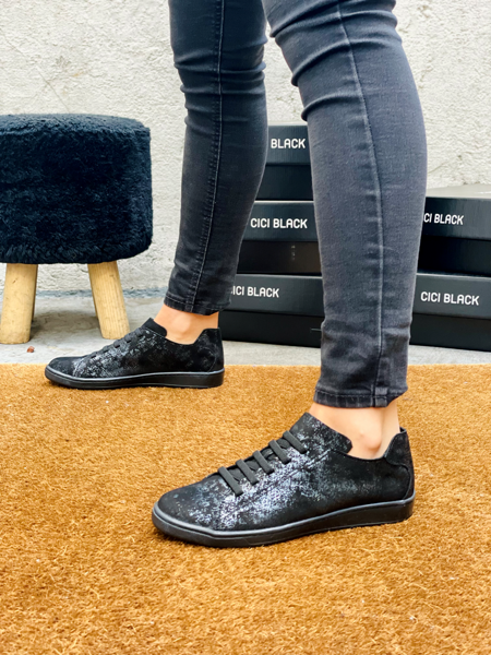 Imagen de Sneaker Alpes Negro Craquelado Metalizado