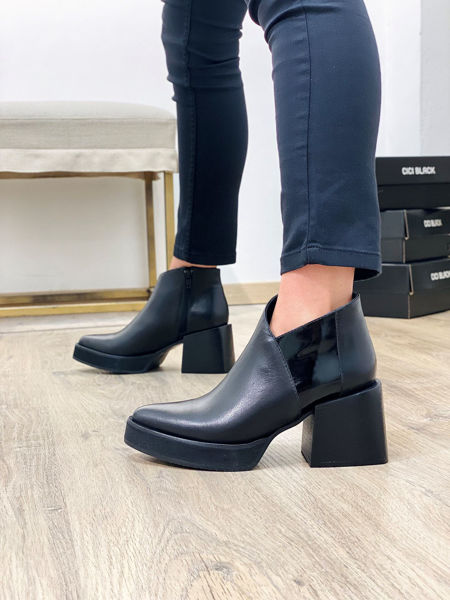 Imagen de Bota Hasselt Negro Charol